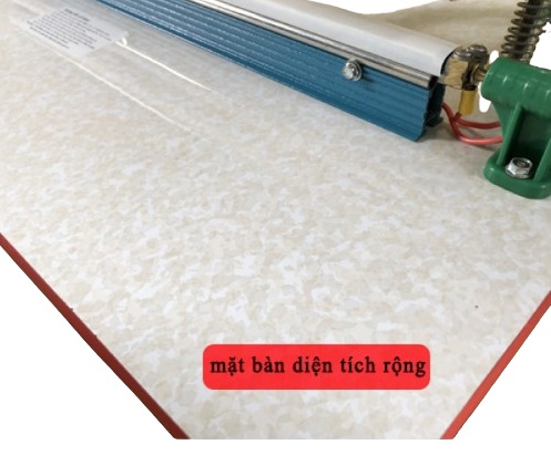 Đặc điểm máy hàn miệng túi dập chân M2-600